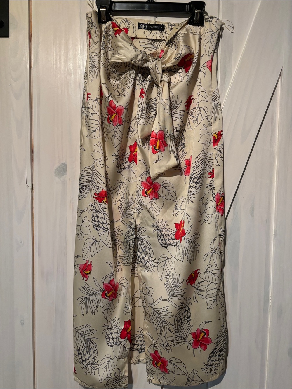 Zara Floral Tie-Waist Satin  Skirt - Cream & Red